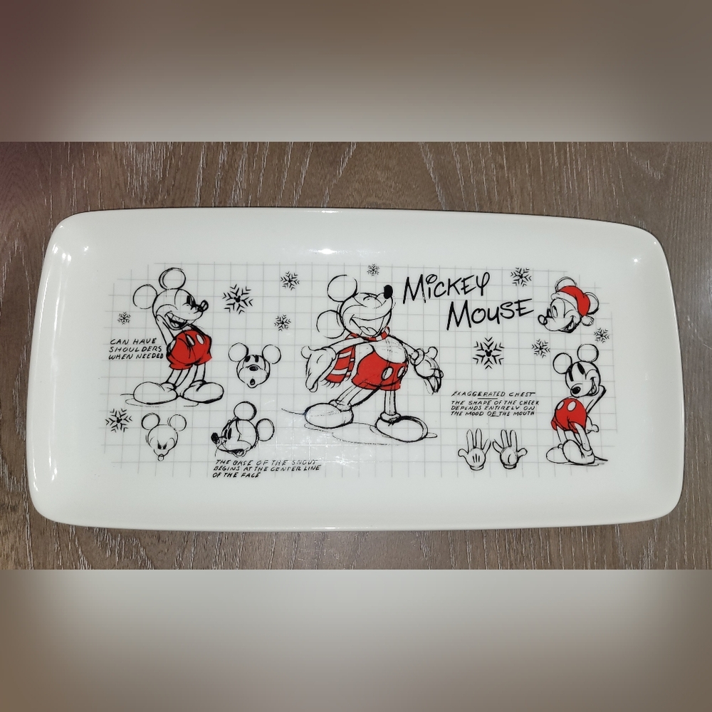 Sketch Book Holiday Mickey Tray